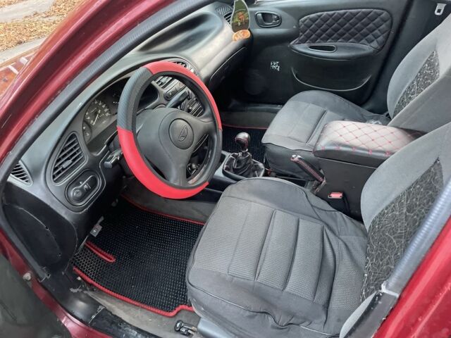 Красный Дэу Сенс, объемом двигателя 1.5 л и пробегом 250 тыс. км за 1100 $, фото 8 на Automoto.ua