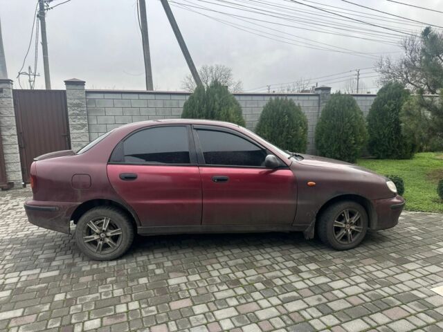 Красный Дэу Сенс, объемом двигателя 1.6 л и пробегом 264 тыс. км за 1183 $, фото 1 на Automoto.ua