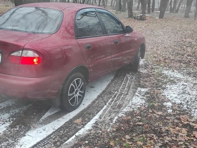 Красный Дэу Сенс, объемом двигателя 1.5 л и пробегом 260 тыс. км за 2485 $, фото 2 на Automoto.ua