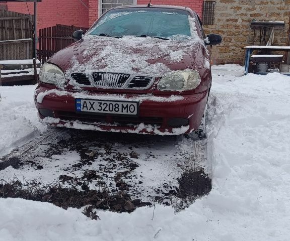 Червоний Деу Сенс, об'ємом двигуна 1.3 л та пробігом 183 тис. км за 1600 $, фото 4 на Automoto.ua