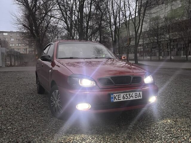 Красный Дэу Сенс, объемом двигателя 1.6 л и пробегом 252 тыс. км за 2499 $, фото 2 на Automoto.ua