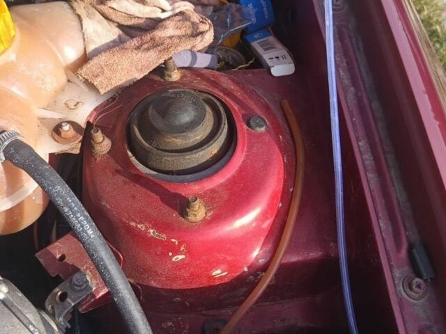 Красный Дэу Сенс, объемом двигателя 1.3 л и пробегом 200 тыс. км за 1450 $, фото 7 на Automoto.ua