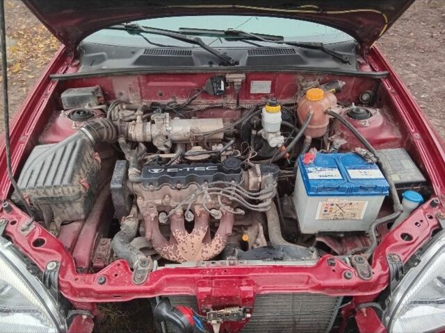 Червоний Деу Сенс, об'ємом двигуна 2 л та пробігом 184 тис. км за 1800 $, фото 1 на Automoto.ua