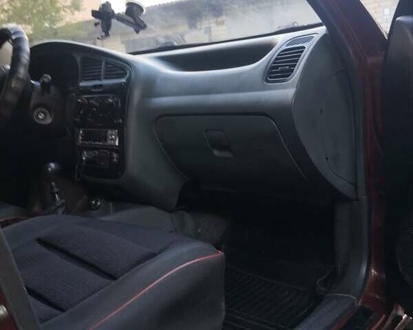 Червоний Деу Сенс, об'ємом двигуна 1.3 л та пробігом 218 тис. км за 1800 $, фото 1 на Automoto.ua