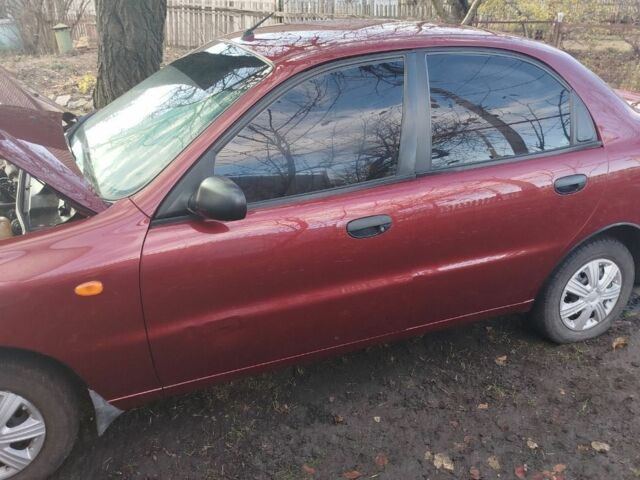 Красный Дэу Сенс, объемом двигателя 1.3 л и пробегом 180 тыс. км за 2400 $, фото 1 на Automoto.ua