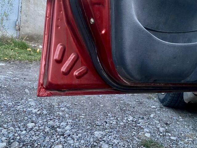 Красный Дэу Сенс, объемом двигателя 1.3 л и пробегом 84 тыс. км за 1100 $, фото 6 на Automoto.ua