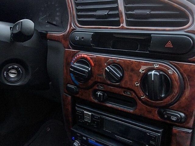 Червоний Деу Сенс, об'ємом двигуна 1.3 л та пробігом 300 тис. км за 1500 $, фото 5 на Automoto.ua