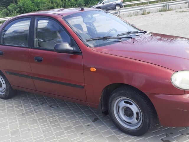 Червоний Деу Сенс, об'ємом двигуна 1.3 л та пробігом 178 тис. км за 1750 $, фото 3 на Automoto.ua