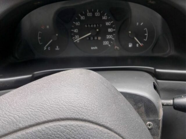 Червоний Деу Сенс, об'ємом двигуна 1.3 л та пробігом 614 тис. км за 1800 $, фото 7 на Automoto.ua