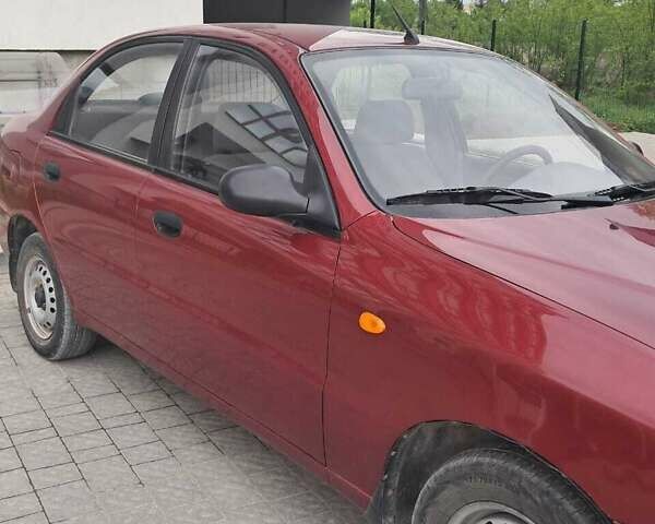 Красный Дэу Сенс, объемом двигателя 1.3 л и пробегом 252 тыс. км за 1750 $, фото 2 на Automoto.ua