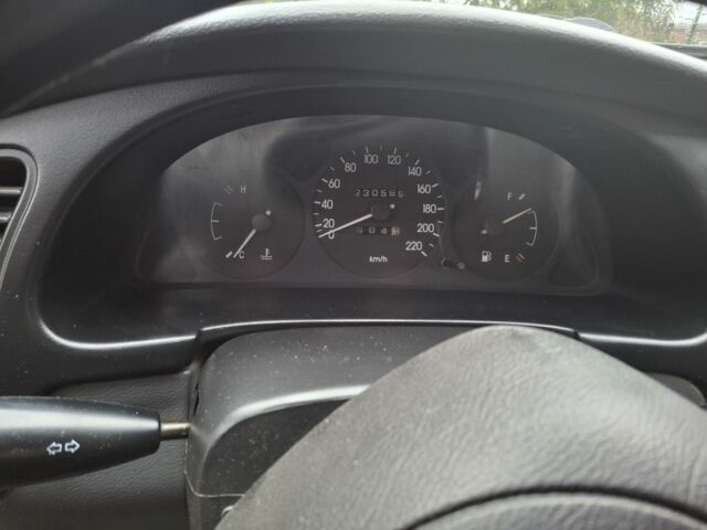 Дэу Сенс 2005 в Магалиновке на Automoto.ua Красный Дэу Сенс, объемом двигателя 1.3 л и пробегом 230 тыс. км за 2376 $, фото 3 на Automoto.ua