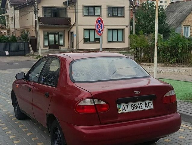 Красный Дэу Сенс, объемом двигателя 1.3 л и пробегом 350 тыс. км за 1450 $, фото 5 на Automoto.ua