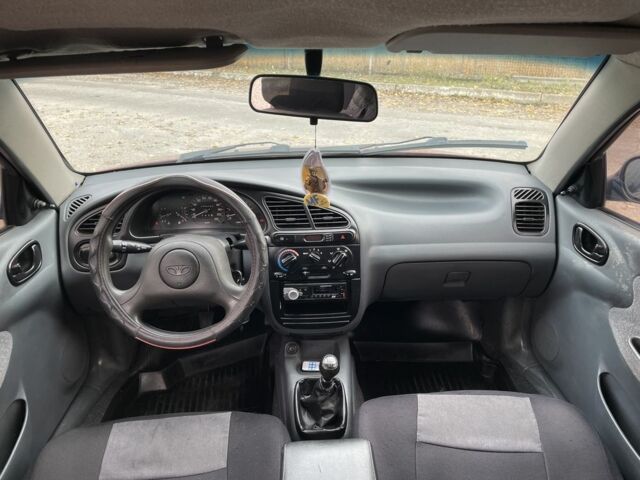 Красный Дэу Сенс, объемом двигателя 1.5 л и пробегом 205 тыс. км за 2750 $, фото 6 на Automoto.ua