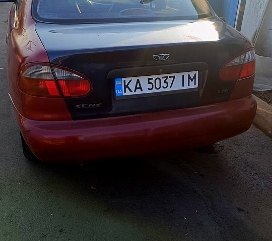 Красный Дэу Сенс, объемом двигателя 1.3 л и пробегом 400 тыс. км за 1450 $, фото 1 на Automoto.ua