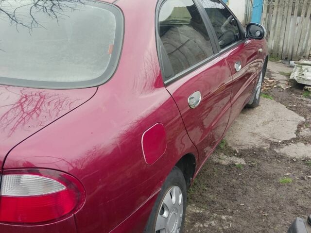 Красный Дэу Сенс, объемом двигателя 1.3 л и пробегом 220 тыс. км за 1778 $, фото 2 на Automoto.ua