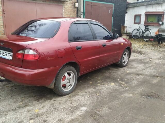 Красный Дэу Сенс, объемом двигателя 1.5 л и пробегом 174 тыс. км за 2300 $, фото 1 на Automoto.ua