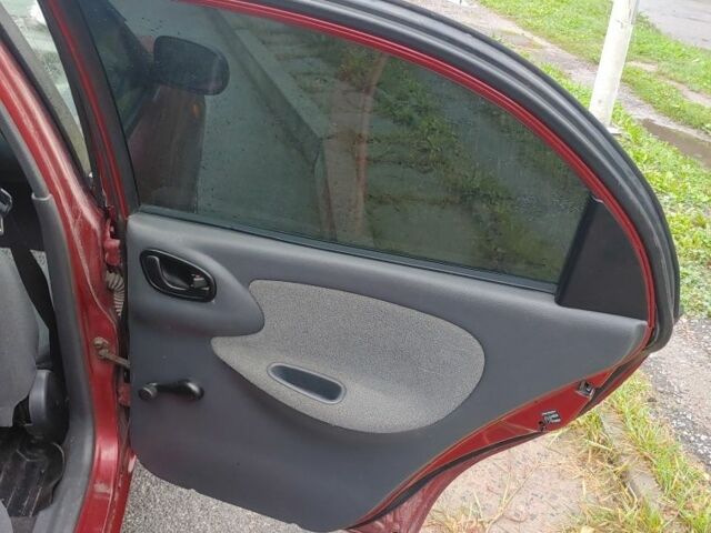 Красный Дэу Сенс, объемом двигателя 1.3 л и пробегом 223 тыс. км за 1150 $, фото 10 на Automoto.ua