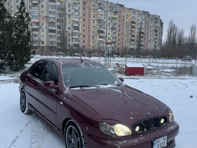 Червоний Деу Сенс, об'ємом двигуна 1.5 л та пробігом 290 тис. км за 2400 $, фото 1 на Automoto.ua