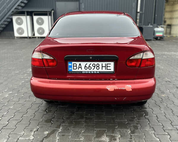 Красный Дэу Сенс, объемом двигателя 1.3 л и пробегом 279 тыс. км за 1100 $, фото 1 на Automoto.ua