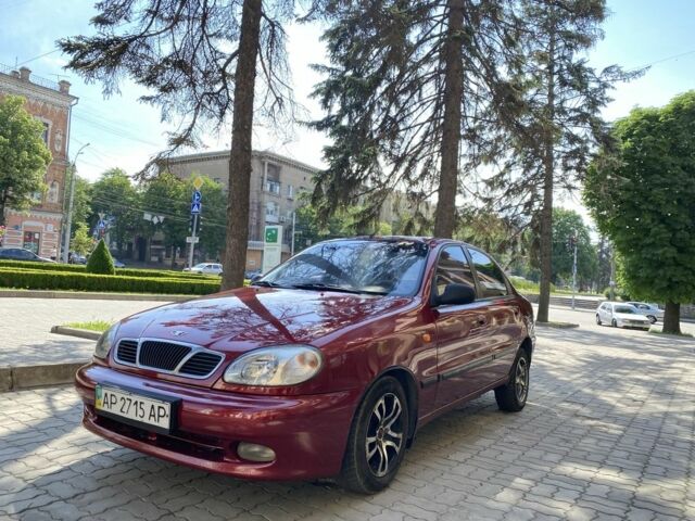 Красный Дэу Сенс, объемом двигателя 1.5 л и пробегом 240 тыс. км за 2500 $, фото 1 на Automoto.ua