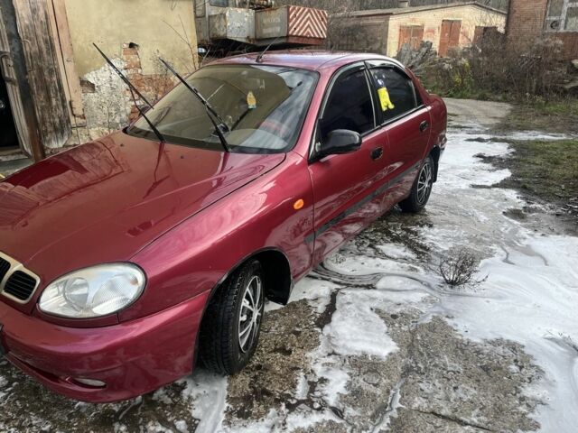 Красный Дэу Сенс, объемом двигателя 1.5 л и пробегом 333 тыс. км за 1893 $, фото 1 на Automoto.ua