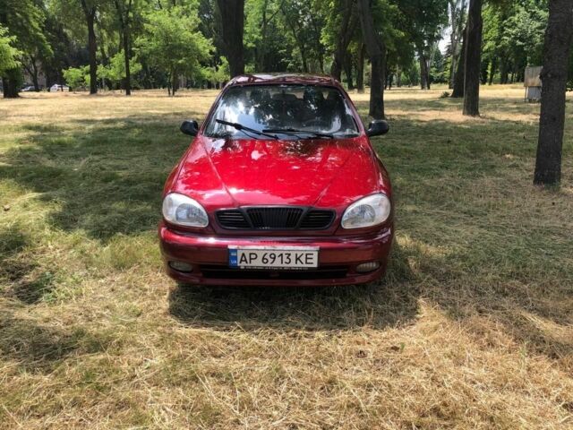 Красный Дэу Сенс, объемом двигателя 1.5 л и пробегом 320 тыс. км за 2500 $, фото 1 на Automoto.ua
