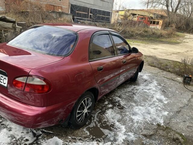 Красный Дэу Сенс, объемом двигателя 1.5 л и пробегом 333 тыс. км за 1893 $, фото 3 на Automoto.ua