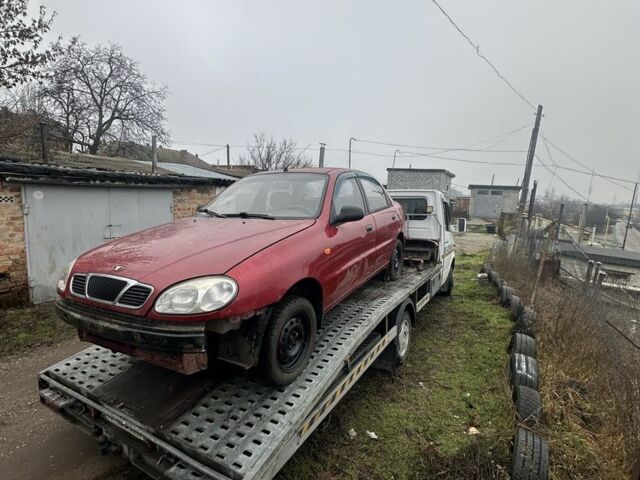 Красный Дэу Сенс, объемом двигателя 1.5 л и пробегом 160 тыс. км за 450 $, фото 4 на Automoto.ua