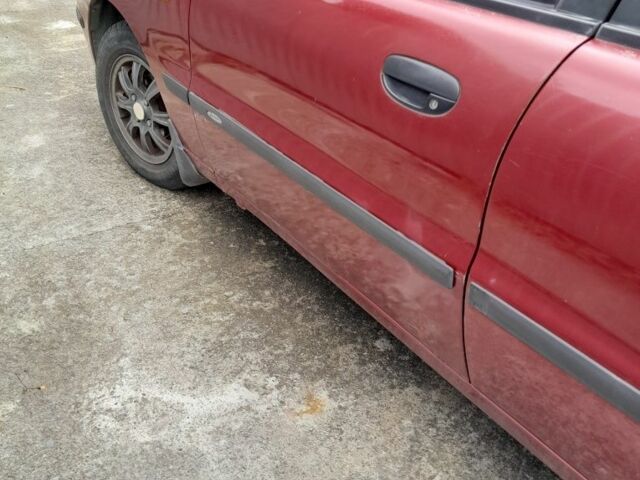 Красный Дэу Сенс, объемом двигателя 0 л и пробегом 101 тыс. км за 2100 $, фото 3 на Automoto.ua