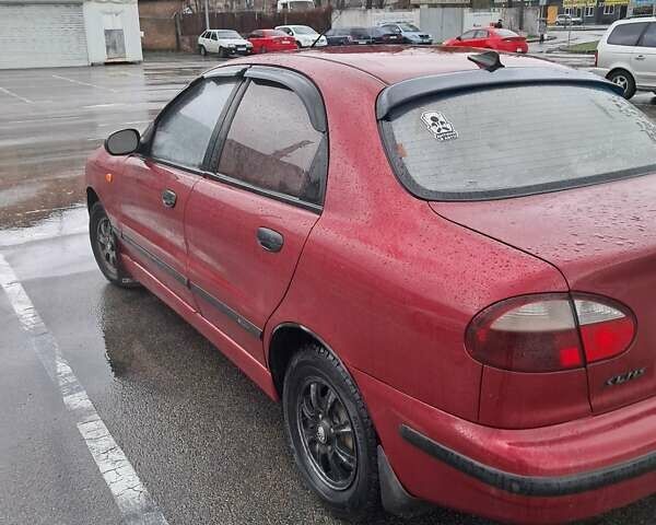 Красный Дэу Сенс, объемом двигателя 1.3 л и пробегом 239 тыс. км за 1700 $, фото 1 на Automoto.ua