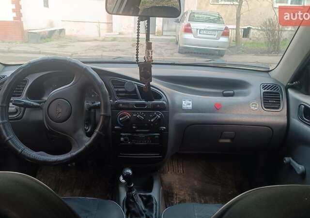 Красный Дэу Сенс, объемом двигателя 1.3 л и пробегом 285 тыс. км за 1350 $, фото 2 на Automoto.ua