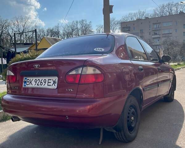 Красный Дэу Сенс, объемом двигателя 1.3 л и пробегом 322 тыс. км за 2100 $, фото 2 на Automoto.ua