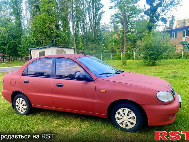 Красный Дэу Сенс, объемом двигателя 1.3 л и пробегом 244 тыс. км за 2400 $, фото 1 на Automoto.ua
