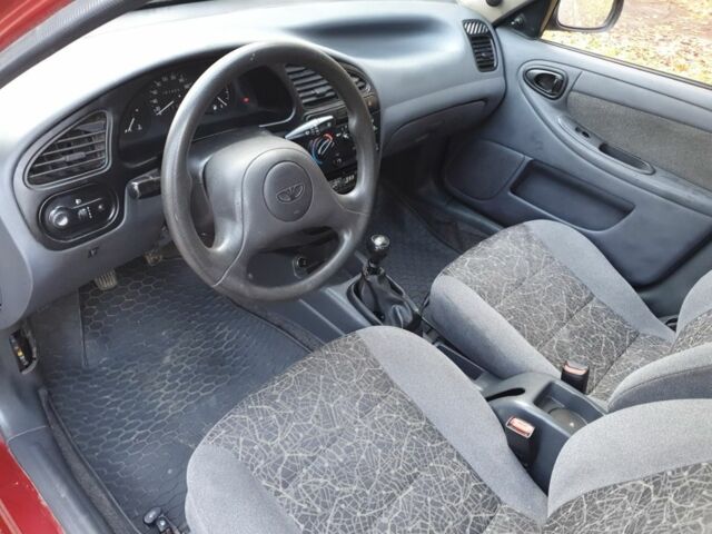 Червоний Деу Сенс, об'ємом двигуна 1.5 л та пробігом 270 тис. км за 2450 $, фото 6 на Automoto.ua