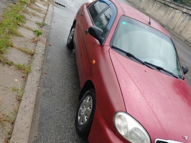 Красный Дэу Сенс, объемом двигателя 1.3 л и пробегом 223 тыс. км за 1150 $, фото 2 на Automoto.ua