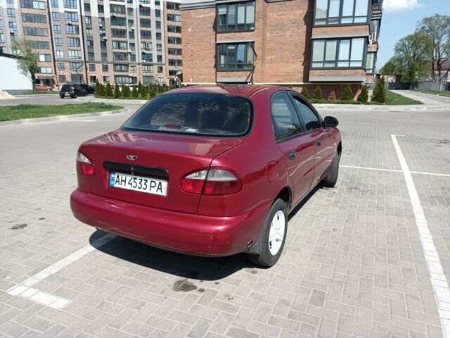 Красный Дэу Сенс, объемом двигателя 1.5 л и пробегом 8 тыс. км за 1200 $, фото 1 на Automoto.ua