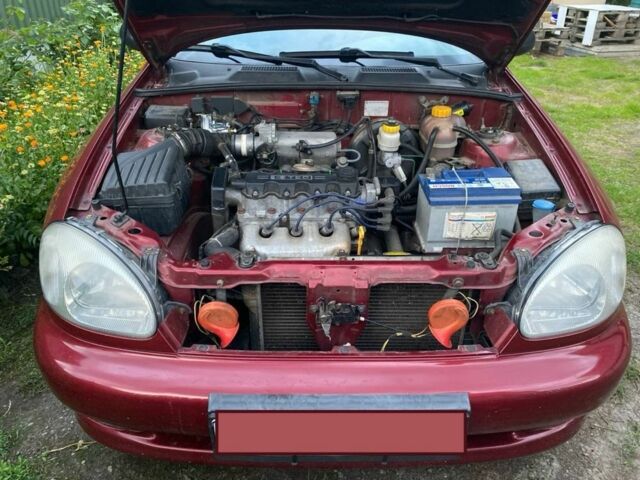 Красный Дэу Сенс, объемом двигателя 1.5 л и пробегом 236 тыс. км за 2600 $, фото 2 на Automoto.ua