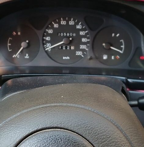 Красный Дэу Сенс, объемом двигателя 1.3 л и пробегом 205 тыс. км за 1300 $, фото 6 на Automoto.ua