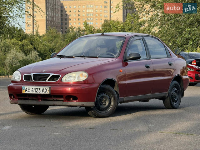 Красный Дэу Сенс, объемом двигателя 1.3 л и пробегом 304 тыс. км за 2200 $, фото 1 на Automoto.ua