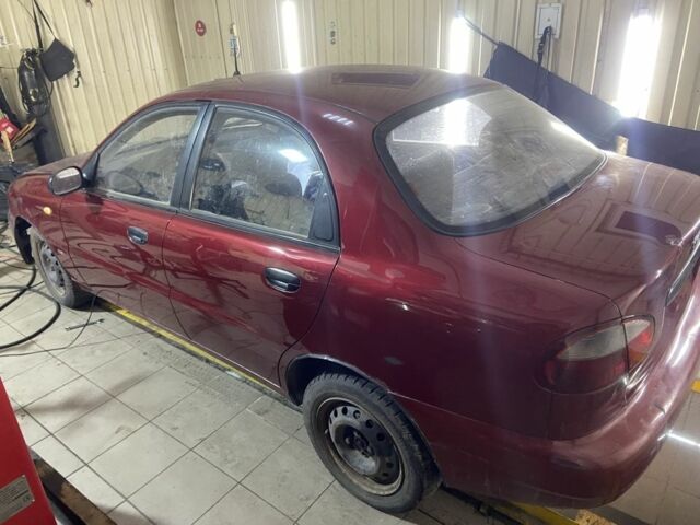 Червоний Деу Сенс, об'ємом двигуна 1.5 л та пробігом 126 тис. км за 905 $, фото 1 на Automoto.ua