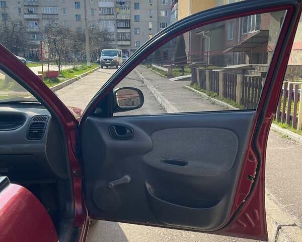 Красный Дэу Сенс, объемом двигателя 1.3 л и пробегом 322 тыс. км за 2100 $, фото 9 на Automoto.ua