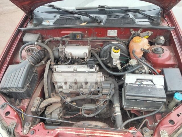 Красный Дэу Сенс, объемом двигателя 1.3 л и пробегом 230 тыс. км за 1250 $, фото 7 на Automoto.ua