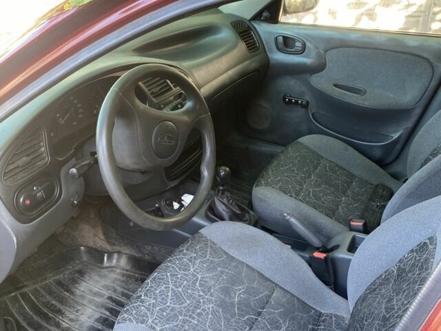 Красный Дэу Сенс, объемом двигателя 1.5 л и пробегом 300 тыс. км за 1750 $, фото 7 на Automoto.ua