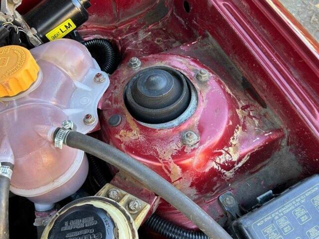 Красный Дэу Сенс, объемом двигателя 1.6 л и пробегом 216 тыс. км за 1900 $, фото 3 на Automoto.ua