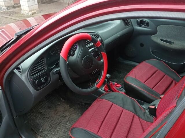Красный Дэу Сенс, объемом двигателя 1.3 л и пробегом 177 тыс. км за 1900 $, фото 4 на Automoto.ua