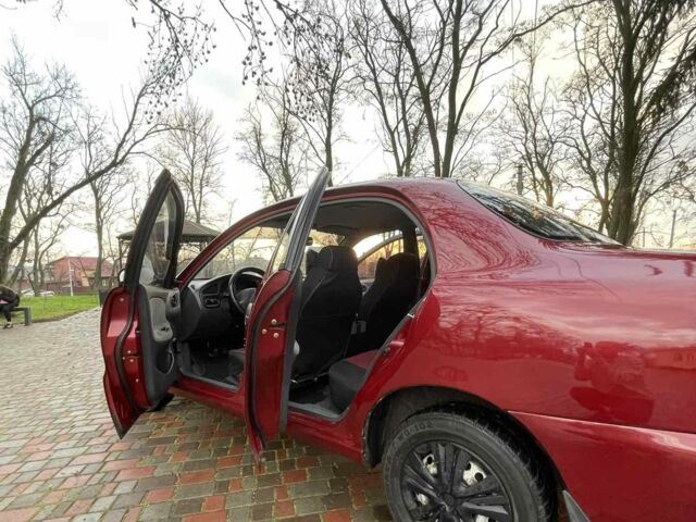 Красный Дэу Сенс, объемом двигателя 1.3 л и пробегом 200 тыс. км за 2100 $, фото 4 на Automoto.ua