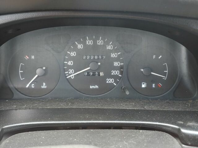 Красный Дэу Сенс, объемом двигателя 1.3 л и пробегом 223 тыс. км за 1150 $, фото 6 на Automoto.ua