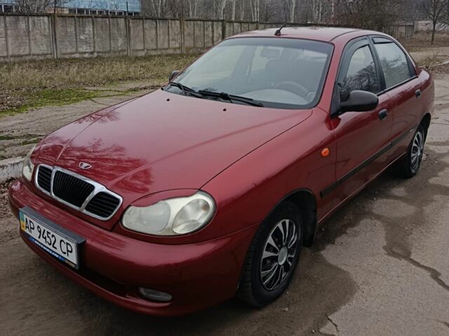 Красный Дэу Сенс, объемом двигателя 1.3 л и пробегом 140 тыс. км за 2600 $, фото 3 на Automoto.ua