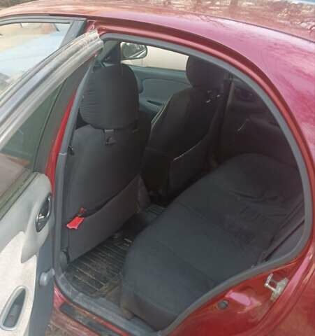 Красный Дэу Сенс, объемом двигателя 1.3 л и пробегом 285 тыс. км за 1350 $, фото 7 на Automoto.ua