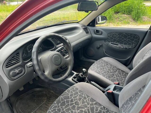 Красный Дэу Сенс, объемом двигателя 1.3 л и пробегом 130 тыс. км за 2600 $, фото 7 на Automoto.ua